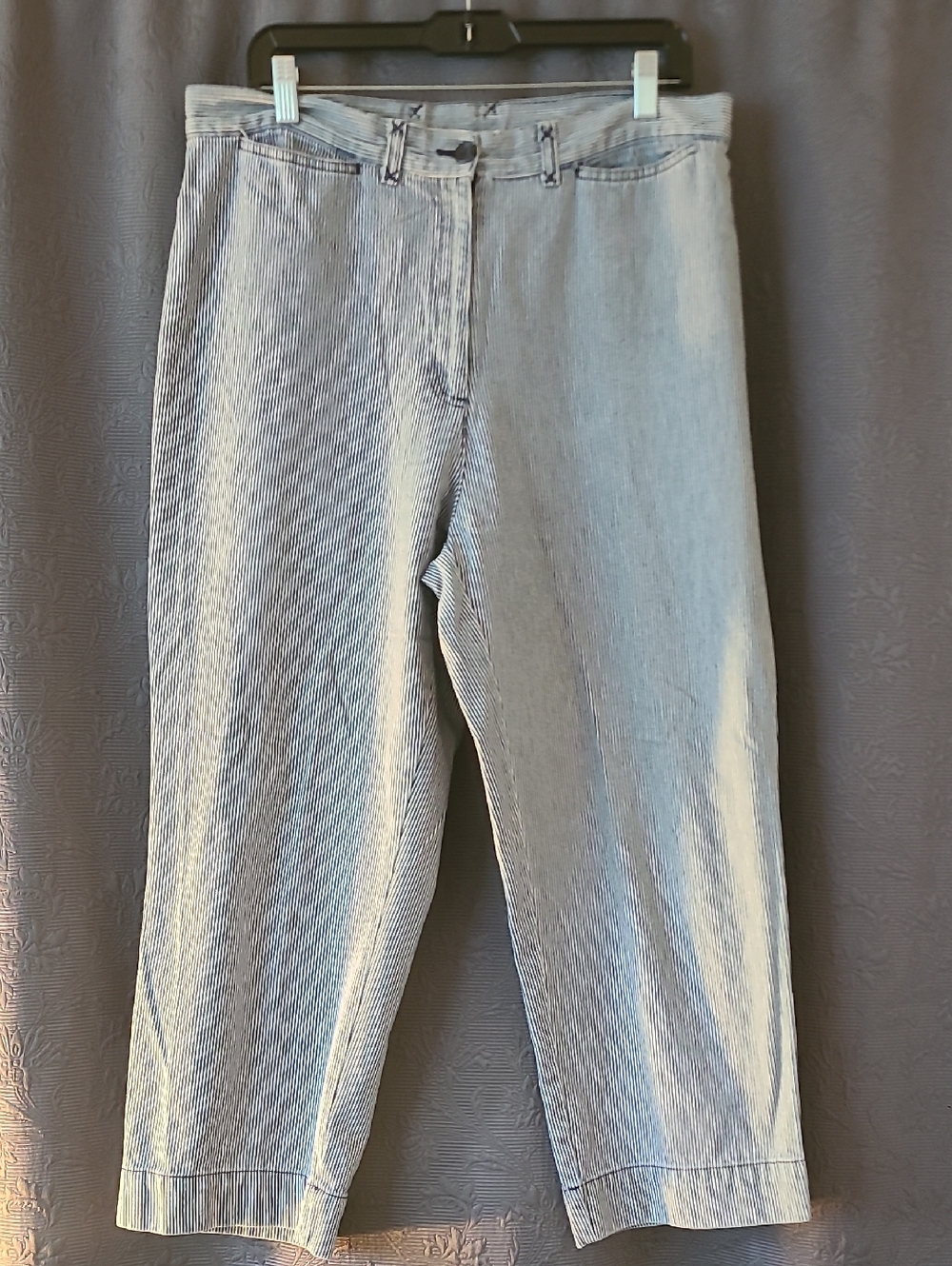 St. John's Bay Vintage Navy and White Cotton Women's Pants, 14